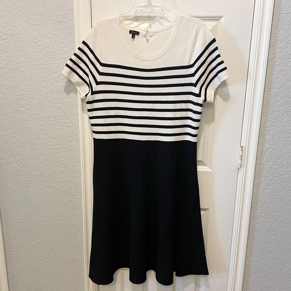 Talbots Women’s Dress XL. Black and White Stripe.